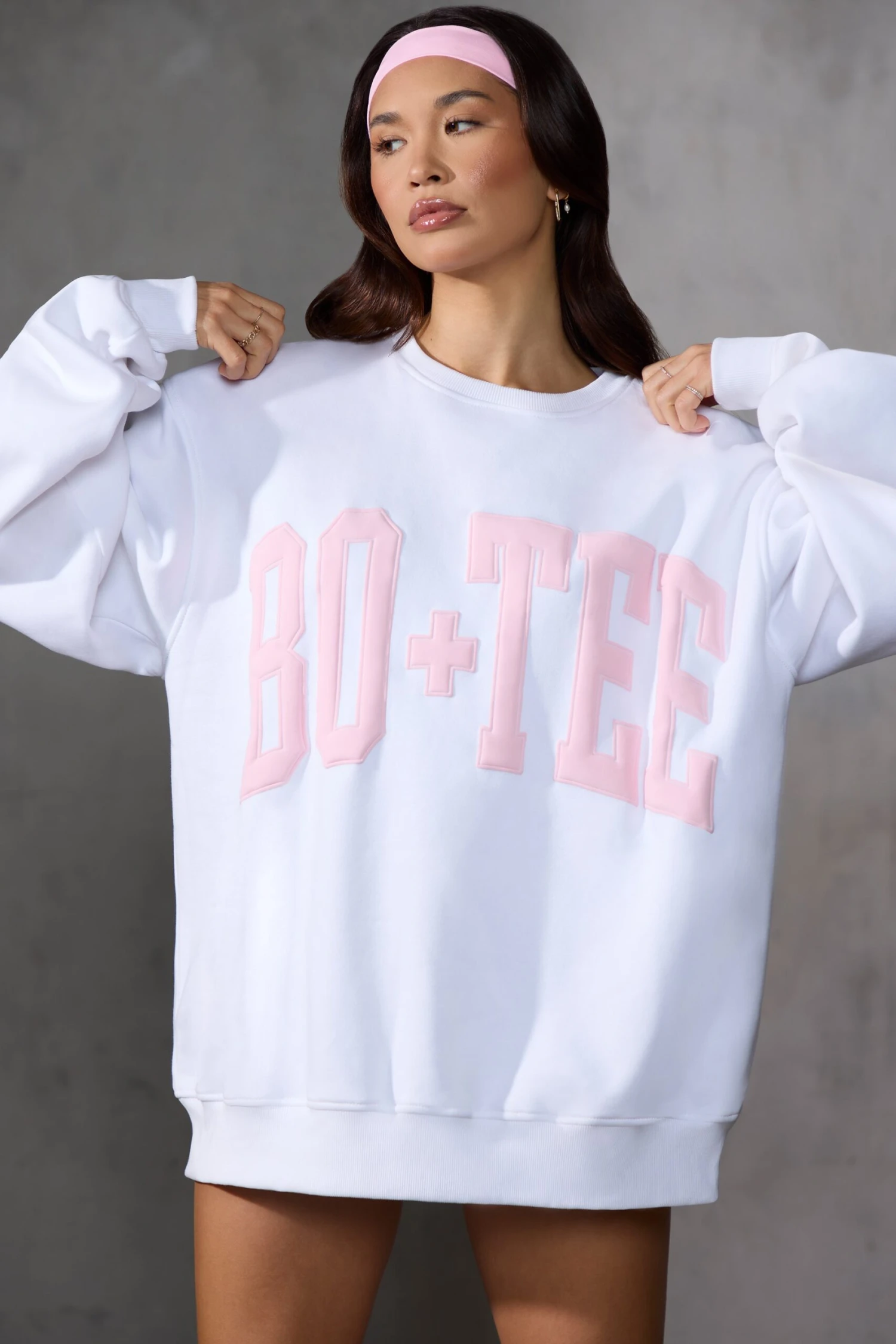 Oversized Sweatshirt In Baby Pink Print 6 Oversized Sweatshirt In Baby Pink Print - Image 4