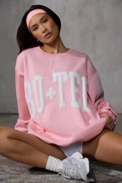 Oversized Sweatshirt In Baby Pink 15 Oversized Sweatshirt In Baby Pink -Sculpt Sets Body BT0515 7 Pink Oversized Sweater