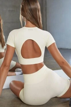 Seamless Backless Crop Top In Ivory