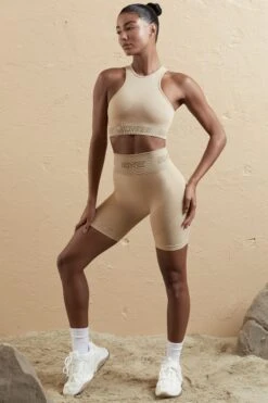 Seamless High Waist Biker Shorts In Beige