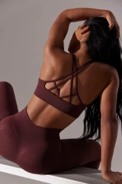 Scoop Neck Multi Strap Sports Bra In Burgundy