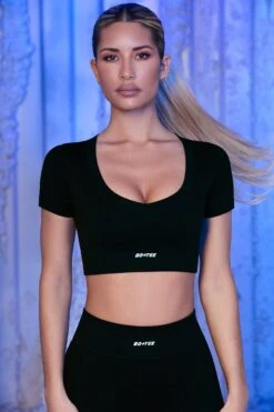 V Neck Short Sleeve Crop Top In Black -Sculpt Sets Body black 3 3