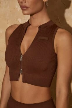 Sleeveless Crop Top In Warm Brown 10 Sleeveless Crop Top In Warm Brown -Sculpt Sets Body bt0382 bt0425 10 high energy definition warm 7